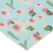 Niedliches Fiesta Llama & Cactus Pattern Tischdecke (Schrägansicht)