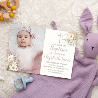 Niedliches Floral Baby Girl Taufe Foto Einladung
