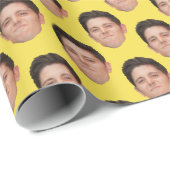 Niedliches Foto oder gelbes Geschenkpapier für Hau (Rolleneckpunkt)