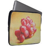 niedliches Foto "Trauben". Jetzt kaufen Laptopschutzhülle (Vorne Rechts)