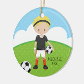 Niedliches Fußball-Spieler-personalisiertes Keramikornament (Links)