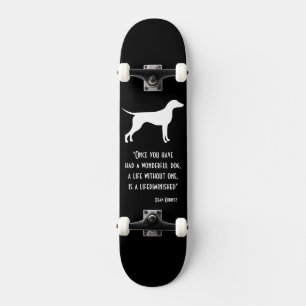 Niedliches Gelbgrün Dean Koontz zitiert Hund Case Skateboard