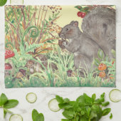 Niedliches Gelbkornhörnchen Waldlandschaft Herbste Geschirrtuch (Gefaltet)