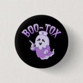Niedliches Gespenst mit Botox-Injektion Funny Spoo Button (Vorderseite)