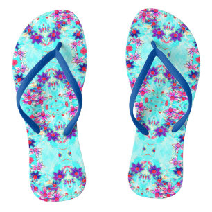 Niedliches Girl-Lila Blume Muster auf Aqua Blue Badesandalen