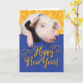 Niedliches Glück Neujahr Schweinchen mit Krawatte Karte (Gelbe Blume)