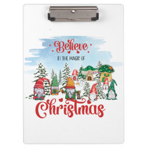 Niedliches Gnome feiert Weihnachtsfeiertag Klemmbrett