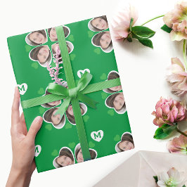 Niedliches Green Clover Four Leaf Hearts Foto Mono Geschenkpapier