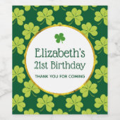 Niedliches Green Clover Pattern Geburtstag Weinetikett (Einzelnes Label)
