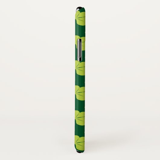 Niedliches Green Clover Pattern mit Extravagantem Case-Mate iPhone Hülle (Hinten/Rechts)