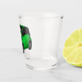 Niedliches grünes Kleinwagen Schnapsglas (Rechts)