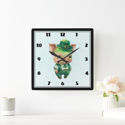 Niedliches grünes Märchenschwein in Extravaganter  Quadratische Wanduhr (Zuhause)