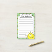 Niedliches grünes Sonnenlicht Lächeln Gesicht von  Post-it Klebezettel (Auf Schreibtisch)