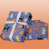 Niedliches Halloween Cat Spooky Lila Geschenkpapier
