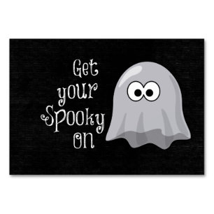 Niedliches Halloween-Geist, spöttelt euch an Tischnummer