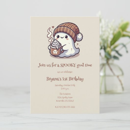 Niedliches Halloween Ghost in Herbst Beanie & Hot  Einladung (Stehend Vorderseite)
