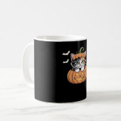 Niedliches Halloween Kitten in einem Kürbisklassis Kaffeetasse (Vorderseite Links)
