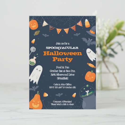 Niedliches Halloween-KostümParty Einladung (Stehend Vorderseite)