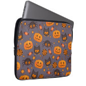 Niedliches Halloween-Muster Lila Hintergrund Laptopschutzhülle (Vorne Rechts)