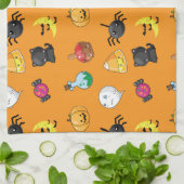 Niedliches Halloween-Muster mit orangefarbenem Hin Geschirrtuch (Gefaltet)