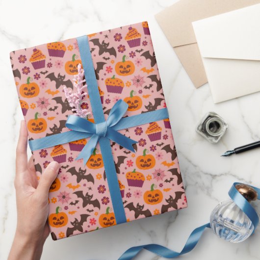 Niedliches Halloween-Muster | Rosa und Orange Fest Geschenkpapier (Schenken)