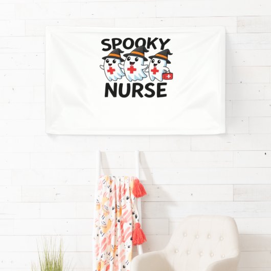 Niedliches Halloween Nurse Ghosts Cartoon Classic Banner (Insitu)