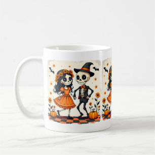 Niedliches Halloween Skeleton-Paar in Orange Kaffeetasse