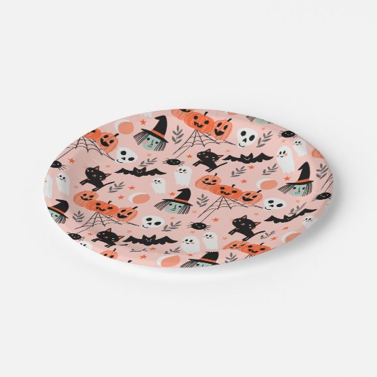 Niedliches Halloweenmuster Pappteller (Schrägansicht)