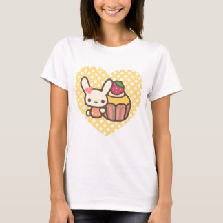 Niedliches Häschenkuchenerdbeerrosa kawaii T-Shirt