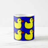 Niedliches, helles, gelbes Gummi Ducky-Muster auf Kaffeetasse (Mittel)