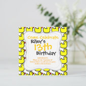 Niedliches, hellgelbes Gummi Ducky Pattern Einladung (Stehend Vorderseite)