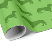 Niedliches, hellgrünes Dackel Geschenkpapier (Rolleneckpunkt)