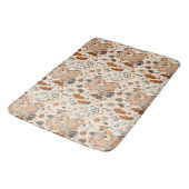 Niedliches Herbstbär- und Waldblattmuster Badematte (Schrägansicht)