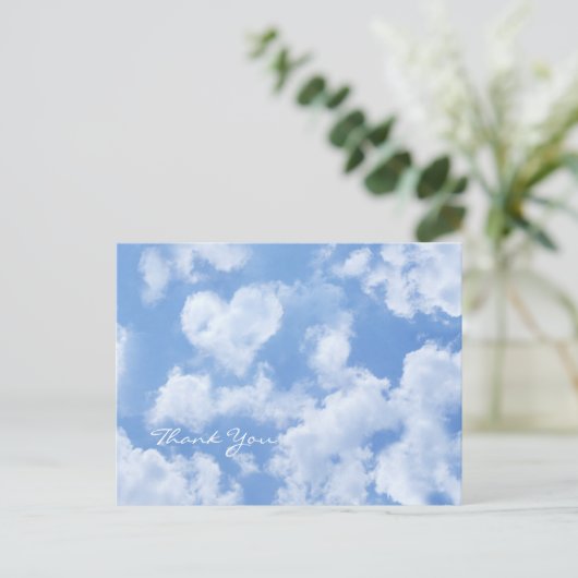 Niedliches Herz gestreift Wolke in blauem Himmel f Postkarte (Stehend Vorderseite)