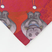 Niedliches Hippo in Weihnachtsmannmütze Muster auf Fleecedecke (Ecke)