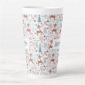 Niedliches Hirsch in Whimsical Forest Pattern Weih Milchtasse (Vorderseite)