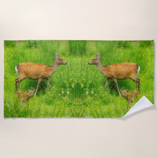 Niedliches Hirsch mit Baby Strandtuch (Vorderseite)