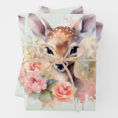 Niedliches Hirsch, umgeben von Rose Geschenkpapier Set (Beispiel)