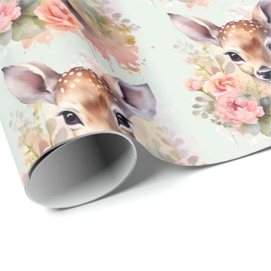 Niedliches Hirsch umgeben von Rose Muster Geschenkpapier (Rolleneckpunkt)