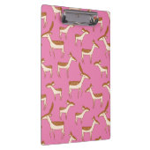 Niedliches Hirsch und Familie auf rosa Klemmbrett (Rechts)