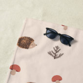 Niedliches Holz Igel- und Pilzmuster Strandtuch (Beispiel)