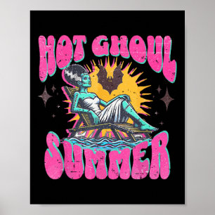 Niedliches Hot Ghoul Summer Funny Horror Summer Be Poster