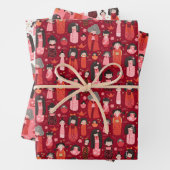 Niedliches Illustriertes japanisches Kokeshi-Set v Geschenkpapier Set (Beispiel)