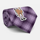 Niedliches Kamel; Lila Krawatte (Gerollt)