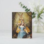 Niedliches Kaninchen in Gelb mit Vintager Alice Postkarte (Stehend Vorderseite)