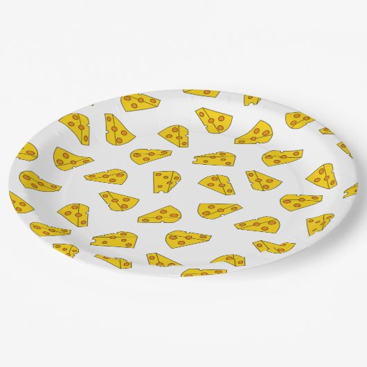 Niedliches Käsemuster Pappteller (Schrägansicht)