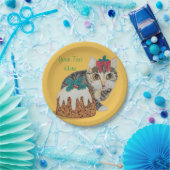 niedliches Kätzchen grauer Tabby, der Pappteller (Party)