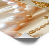 Niedliches Kätzchen in einer Schmuckbox Poster (Ecke)
