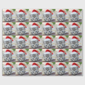 Niedliches Kätzchen mit Weihnachtshut Geschenkpapier (Flach)