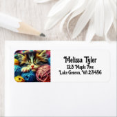 Niedliches Kätzchen Schlafen unter einer Decke Per (Insitu)